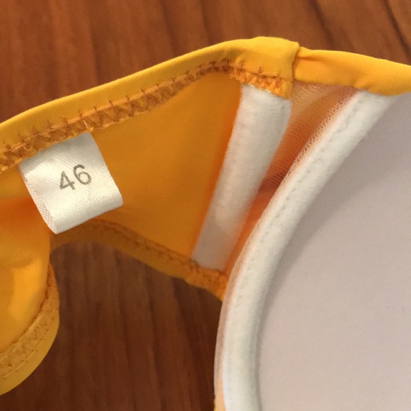 Bright yellow bikini bandeau top w removable straps reversible floral bottom! - Picture 7 of 7